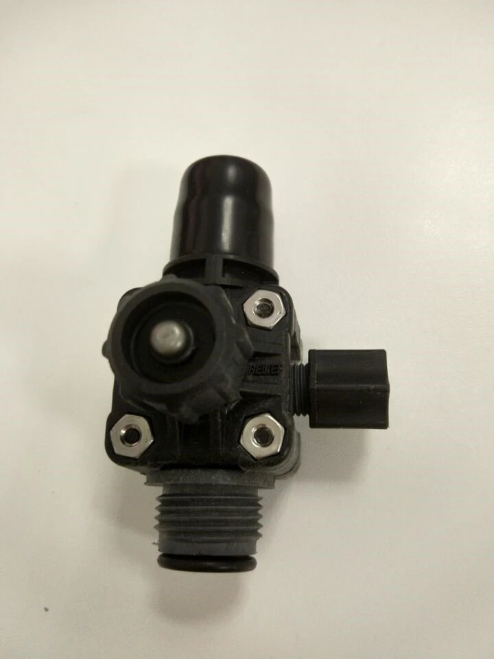 计量泵三功能阀